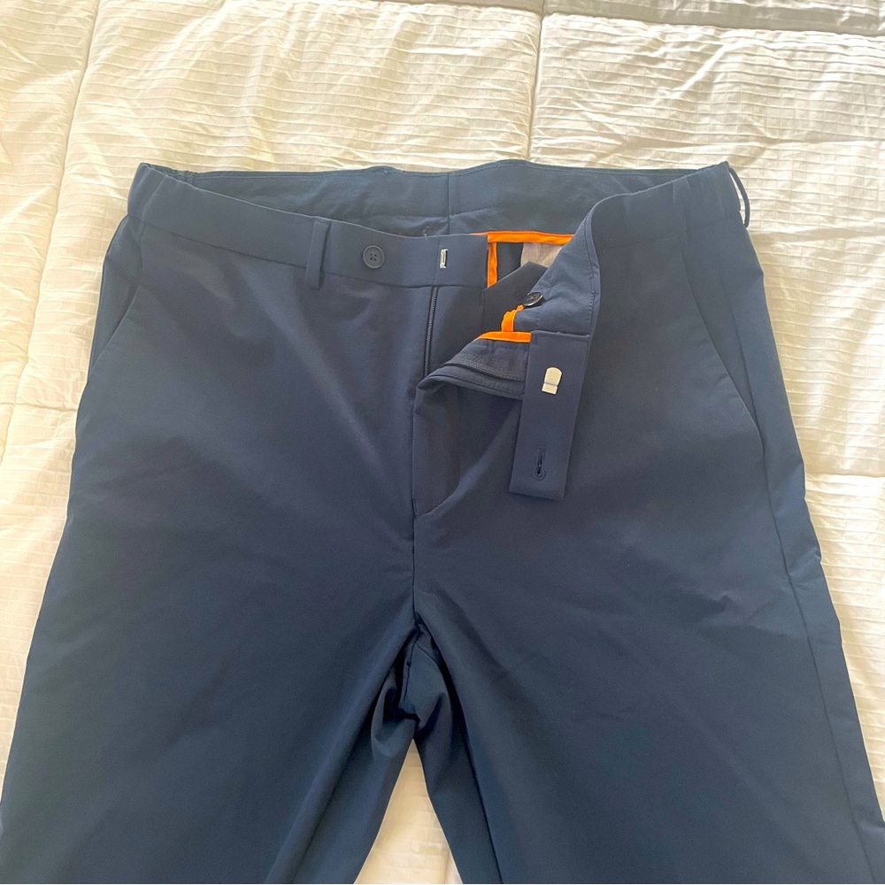 Men’s 34x32 navy blue  Calvin Klein pants